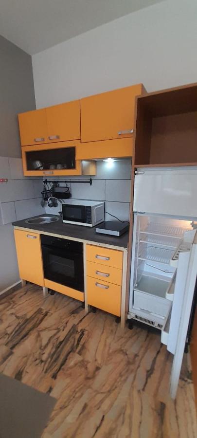 Hotel I Feel Orange Legnano Zewnętrze zdjęcie