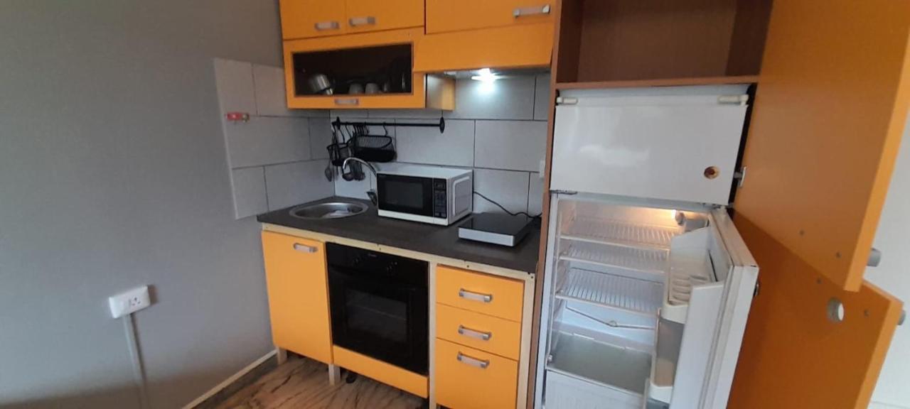 Hotel I Feel Orange Legnano Zewnętrze zdjęcie