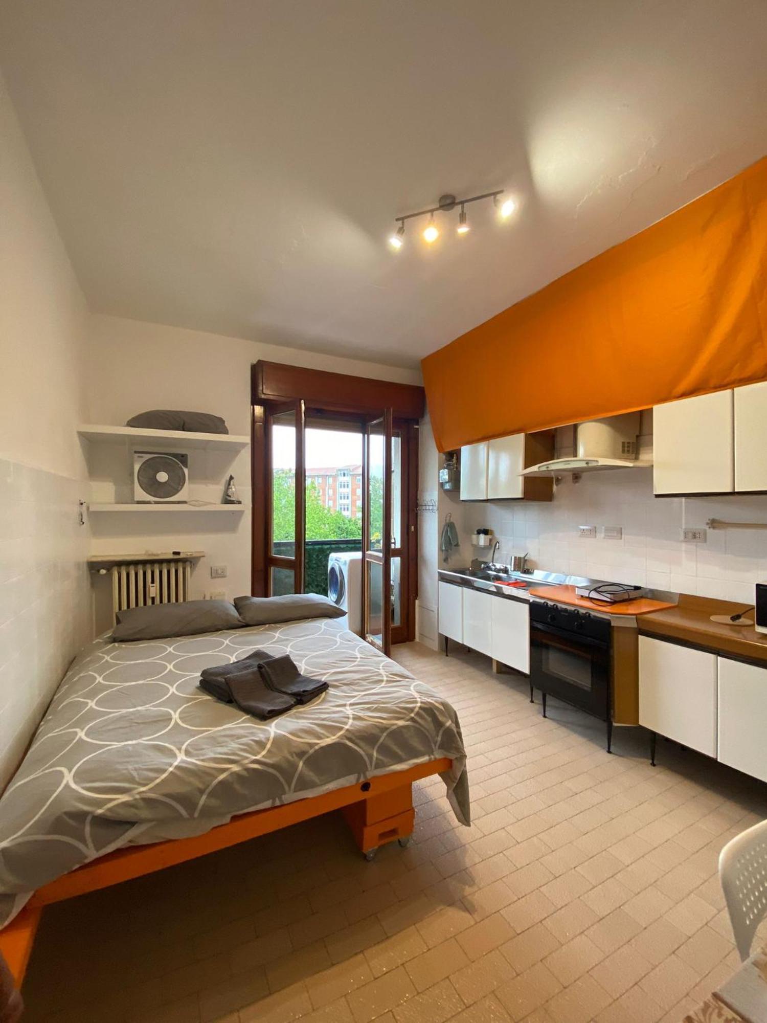 Hotel I Feel Orange Legnano Zewnętrze zdjęcie